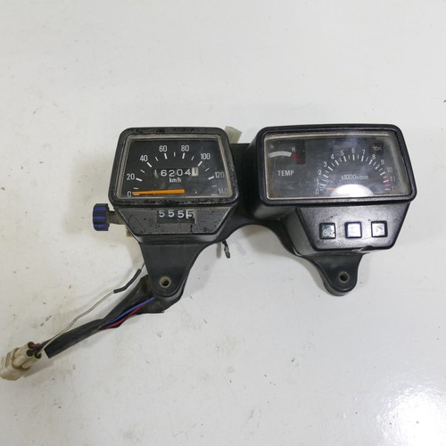 Yamaha 125 cockpit - r, tacho